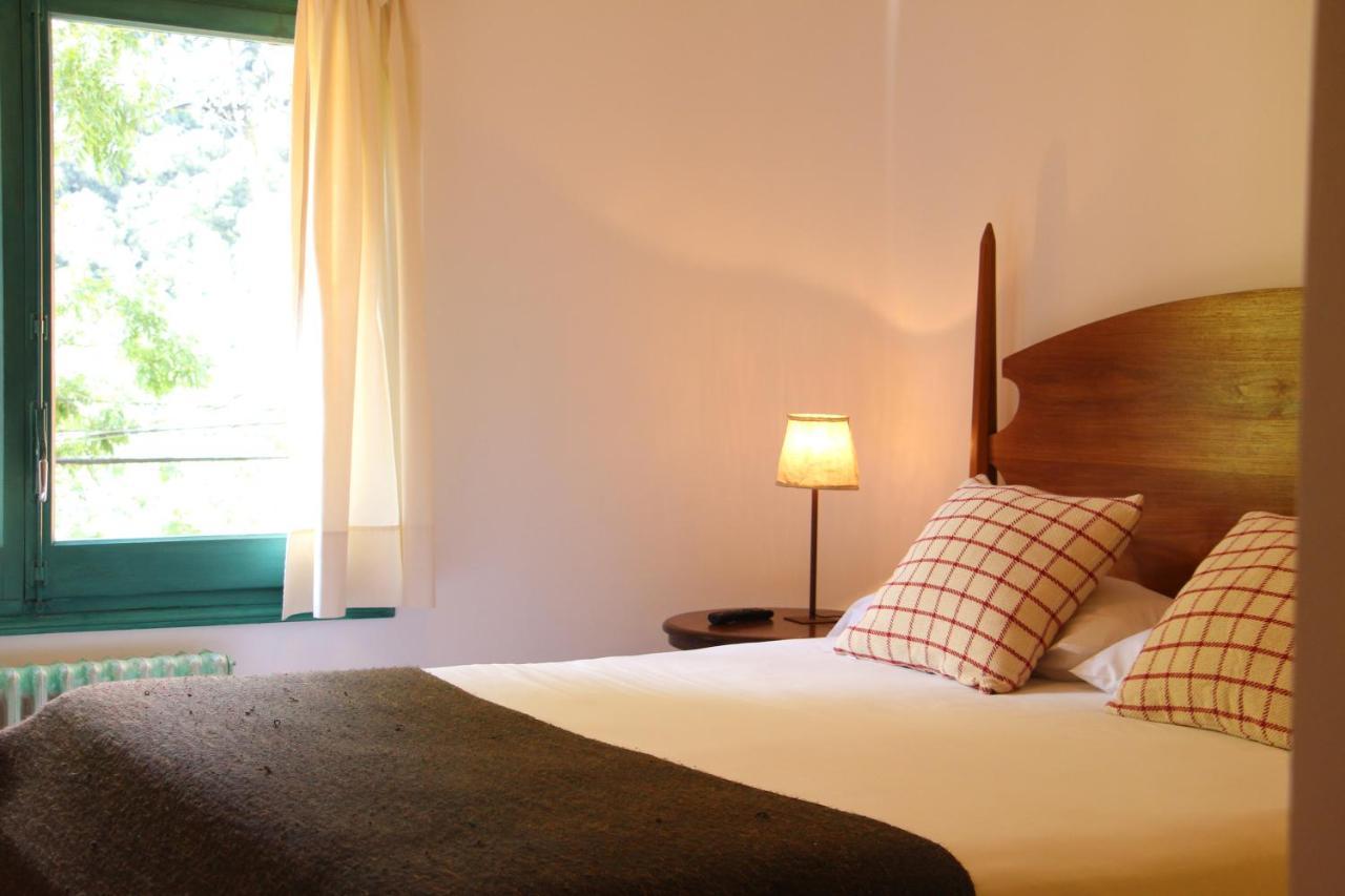 Hostal L'Ou De Reig มอนต์เซนีย์ ภายนอก รูปภาพ