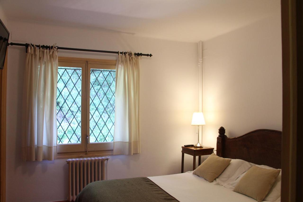Hostal L'Ou De Reig มอนต์เซนีย์ ภายนอก รูปภาพ
