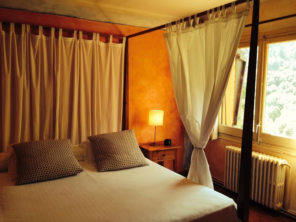 Hostal L'Ou De Reig มอนต์เซนีย์ ภายนอก รูปภาพ