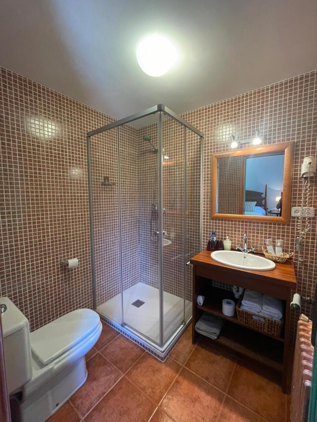 Hostal L'Ou De Reig มอนต์เซนีย์ ภายนอก รูปภาพ