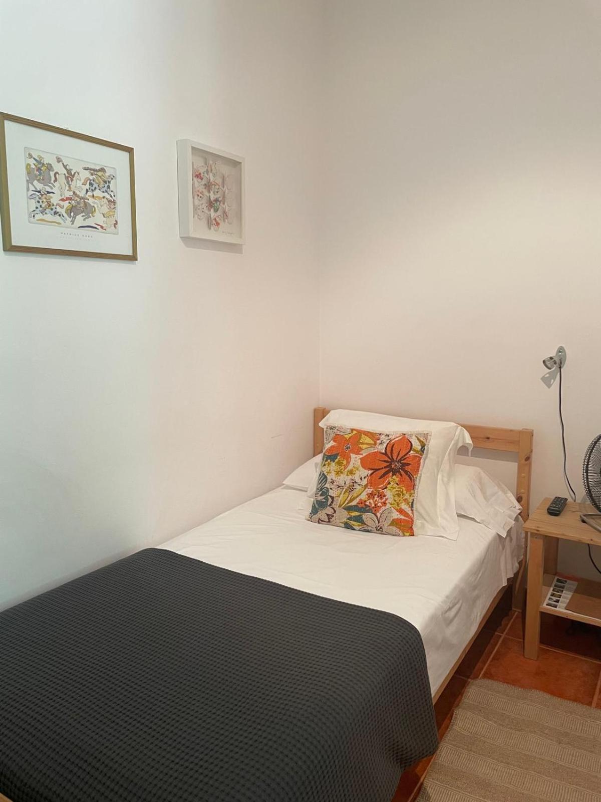 Hostal L'Ou De Reig มอนต์เซนีย์ ภายนอก รูปภาพ