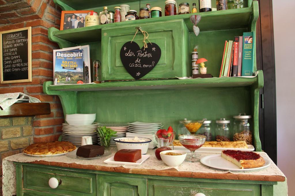 Hostal L'Ou De Reig มอนต์เซนีย์ ภายนอก รูปภาพ